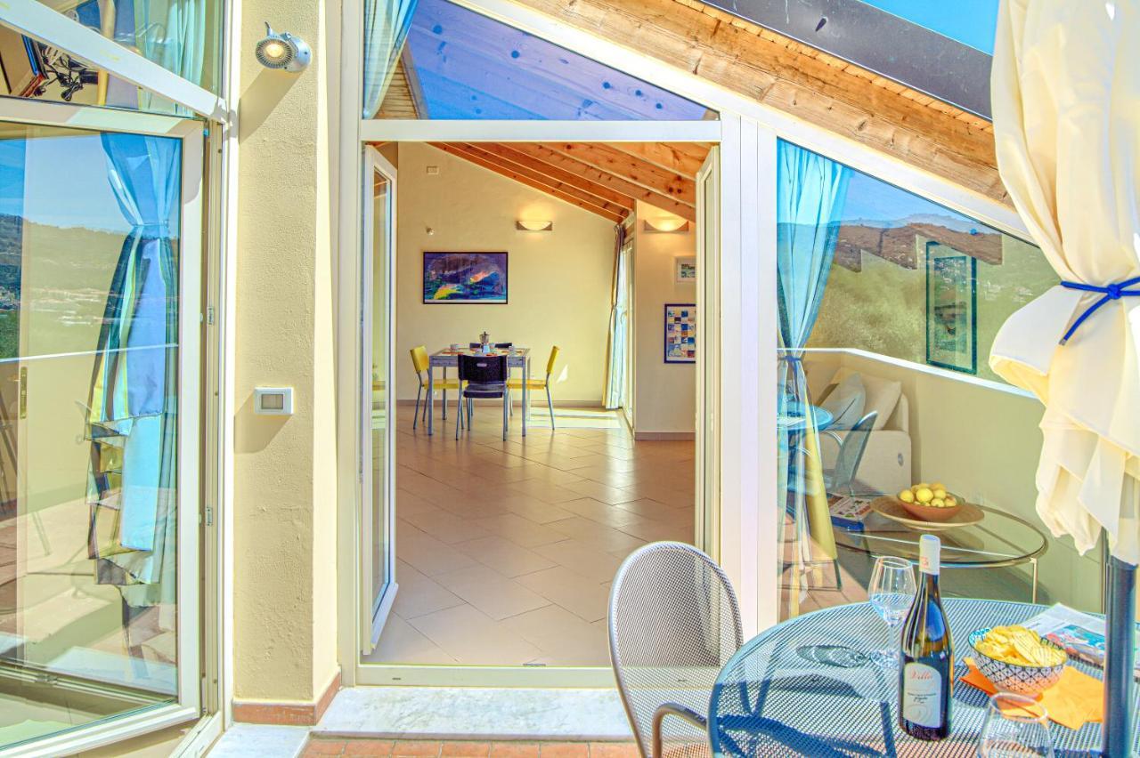 Appartamenti Villa Il Poggiolo Diano Marina Exterior foto