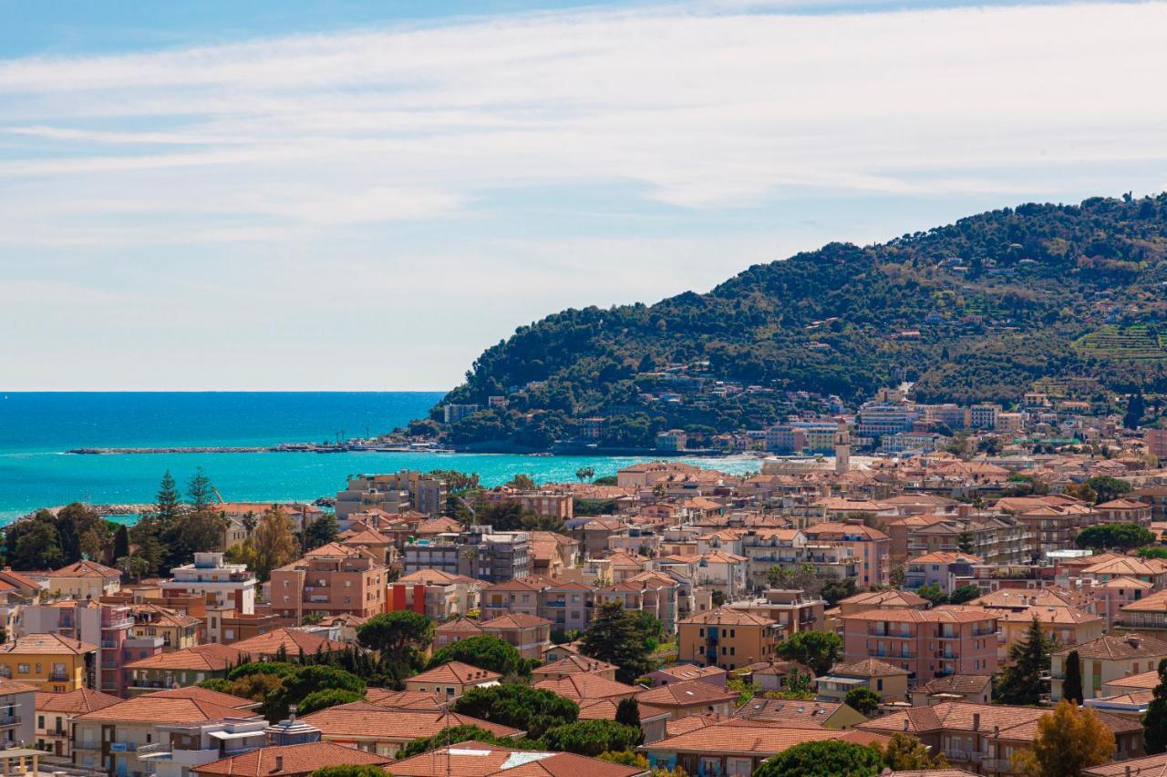 Appartamenti Villa Il Poggiolo Diano Marina Exterior foto