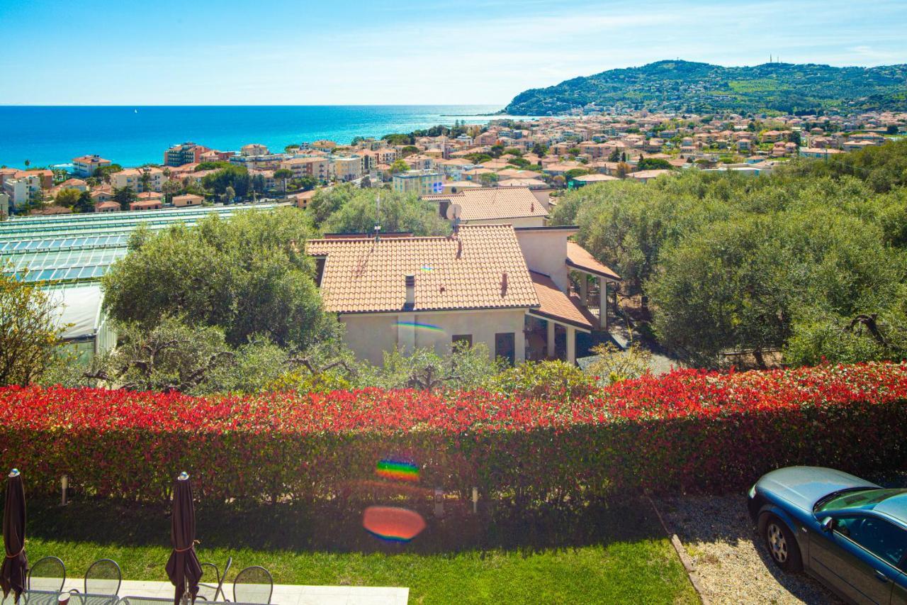 Appartamenti Villa Il Poggiolo Diano Marina Exterior foto